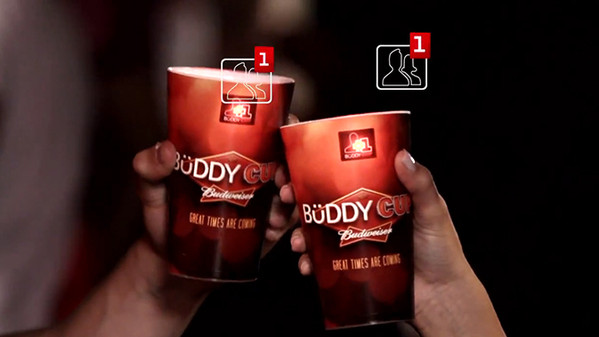 buddy_cup__il_bicchiere_di_budweiser_che_si_connette_a_facebook_1065